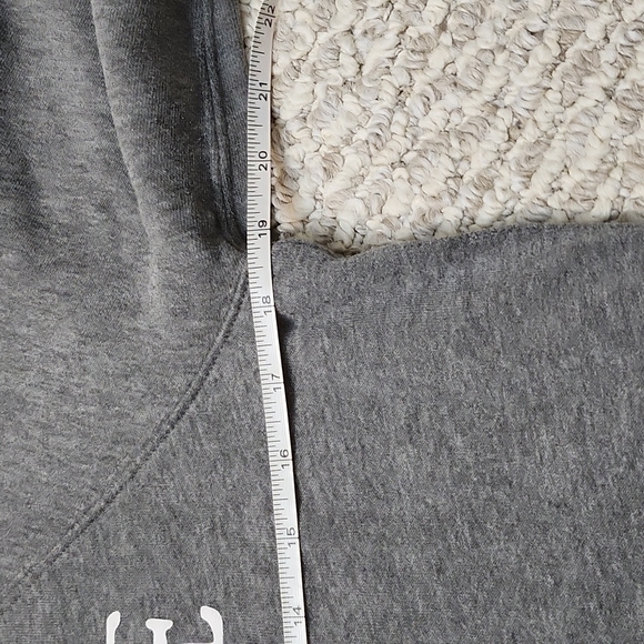 (Barely Worn)Abercrombie&Fitch Round Neck Long Sleeve Sweatshirt Women Size:S - Picture 9 of 9